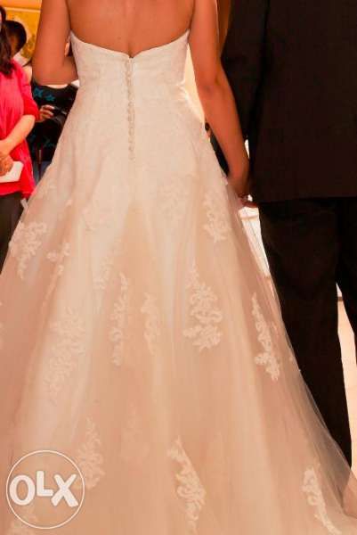 Сватбена/булчинска рокля с дантела