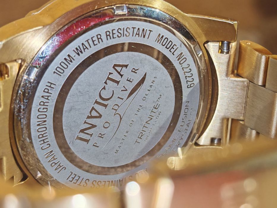 Ceas Invicta Pro Diver 22229 Auriu ca nou