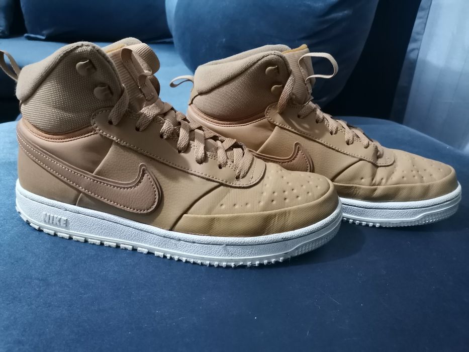 Nike sneakers 43