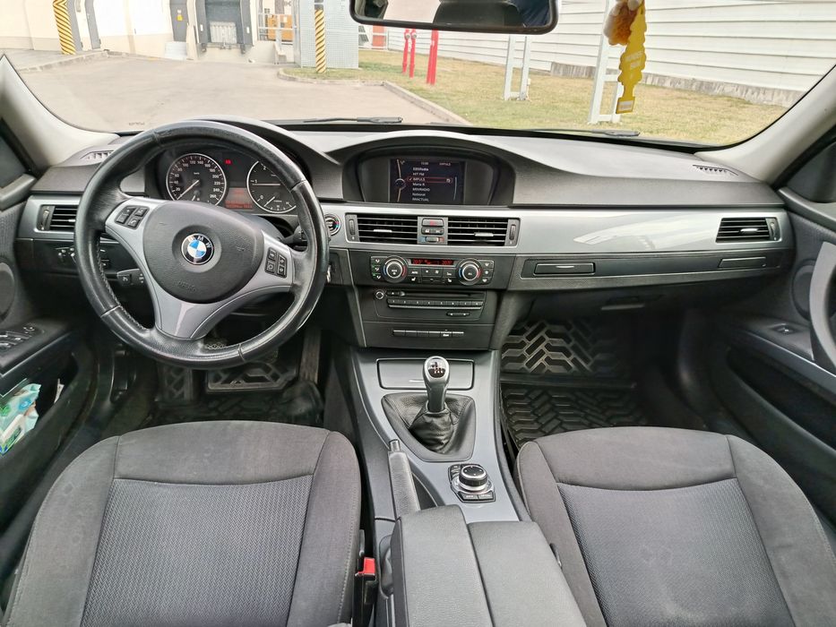 BMW 3 Series 2010 — imagine 4