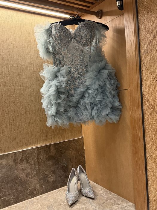 Коктейлна елегантна рокля