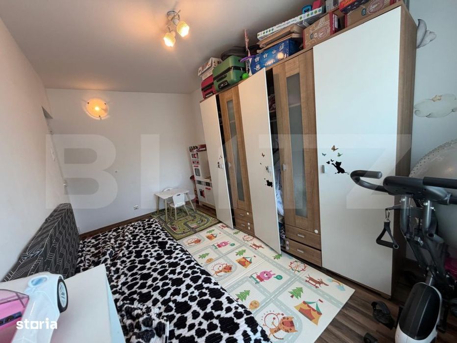 Apartament 4 camere deco, 2 bai, 82 mp, lift nou, parcare primarie zon