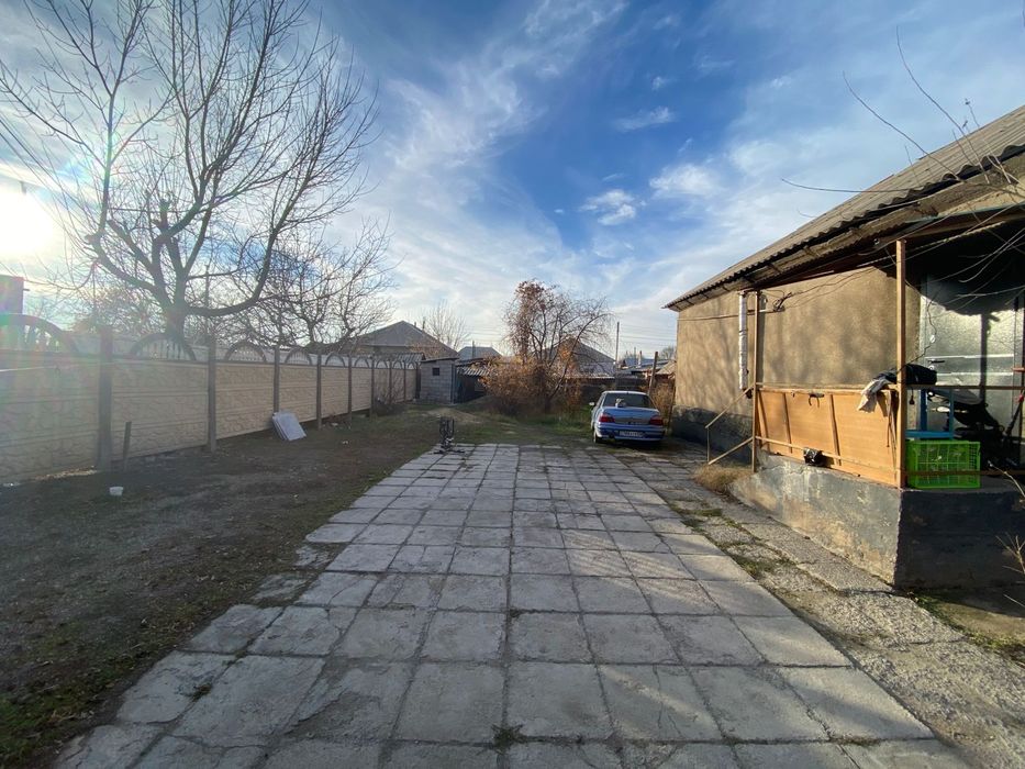 Продается дом в хорошем и тихом районе