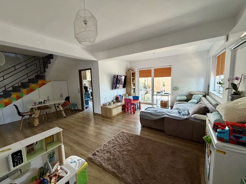 Casa Duplex Bragadiru cartier Independentei