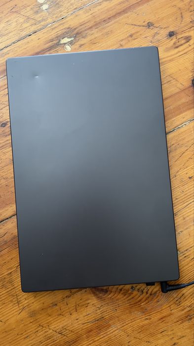 Продам Xiaomi Mi Notebook Pro 15.6 (i5/8GB)