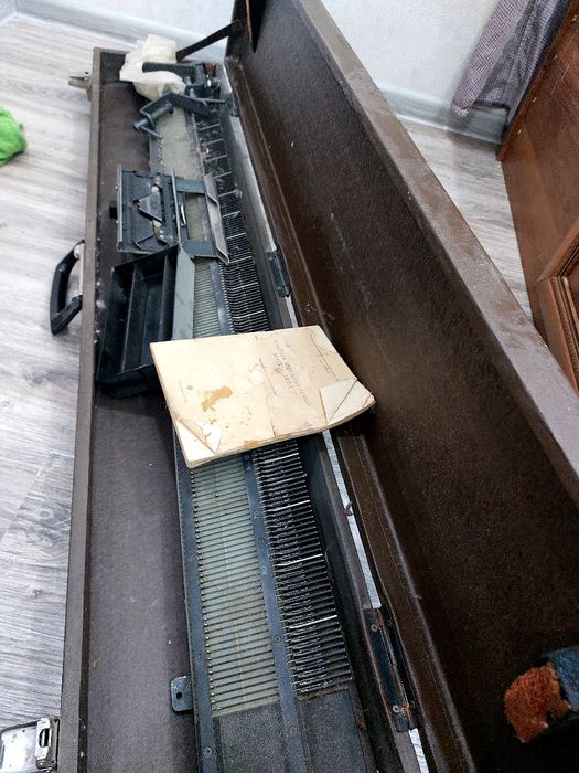 Ручная вязальная машина Неваа-2