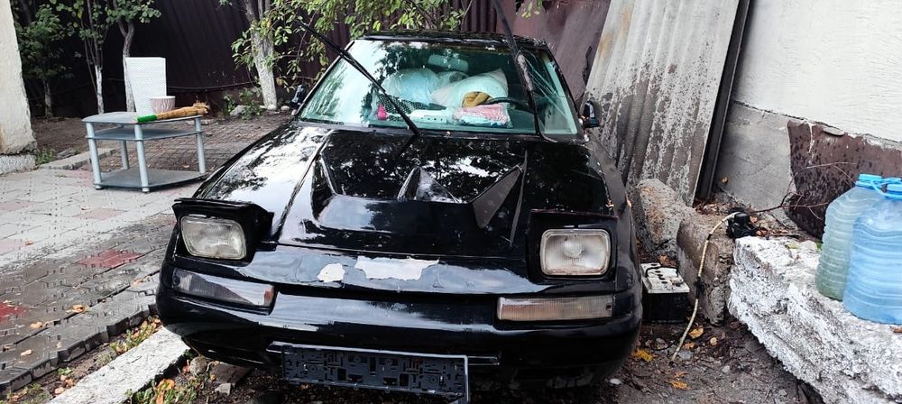 Mazda 323 Машина