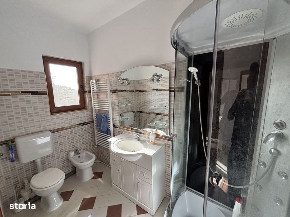 Vila de vanzare Snagov 100m de padure