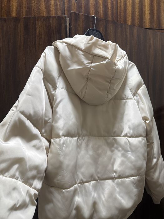 Куртка бежевая женская