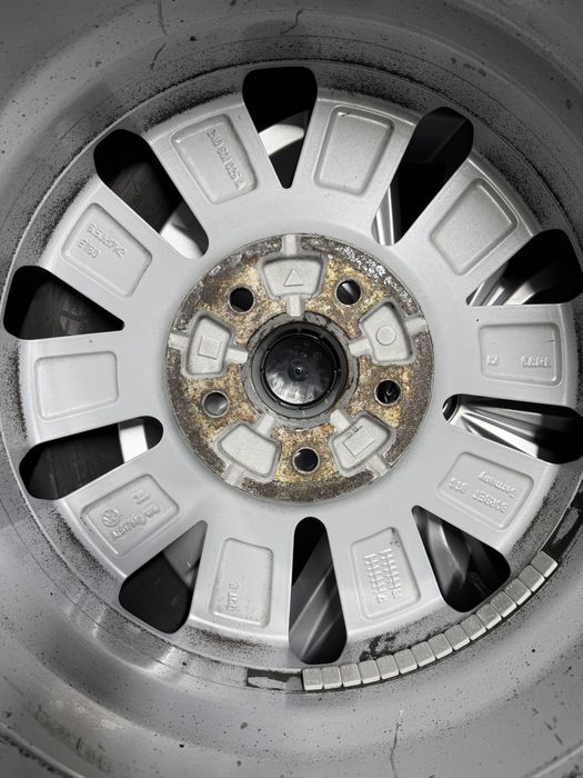 Jante Originale VW Crafter Sprinter R17 echipate vara 235 60 17C
