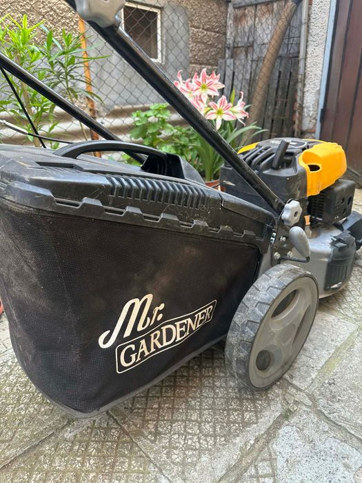 Бензинова косачка