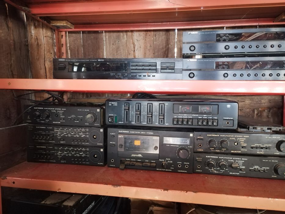 Amplificatoare, tunere, radiouri -3220, Turist, Vef Selena.