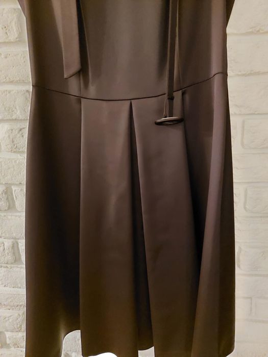 Продавам нови рокли