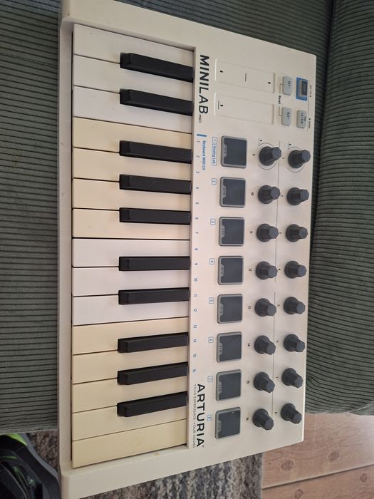 Vand Midi controller Arturia Minilab mk2