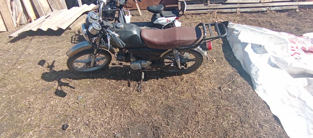 Продам мотоцикл рейсер 110