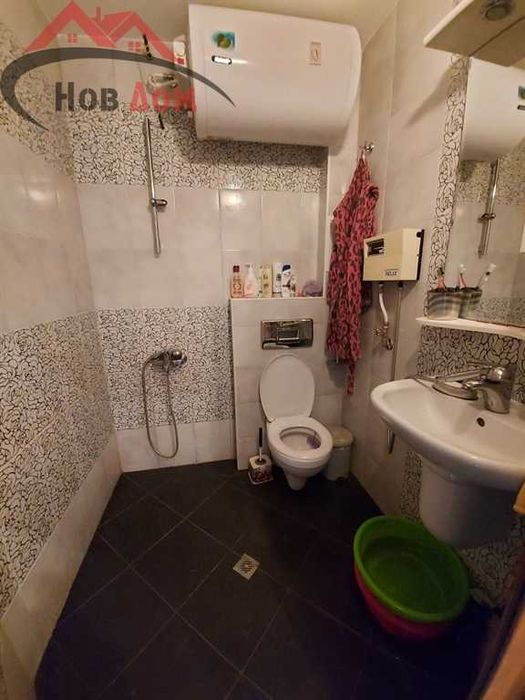 Дава се под наем Едностаен апартамент в Велико Търново, Център - 25 кв.м за 178.5 € - Снимка #4