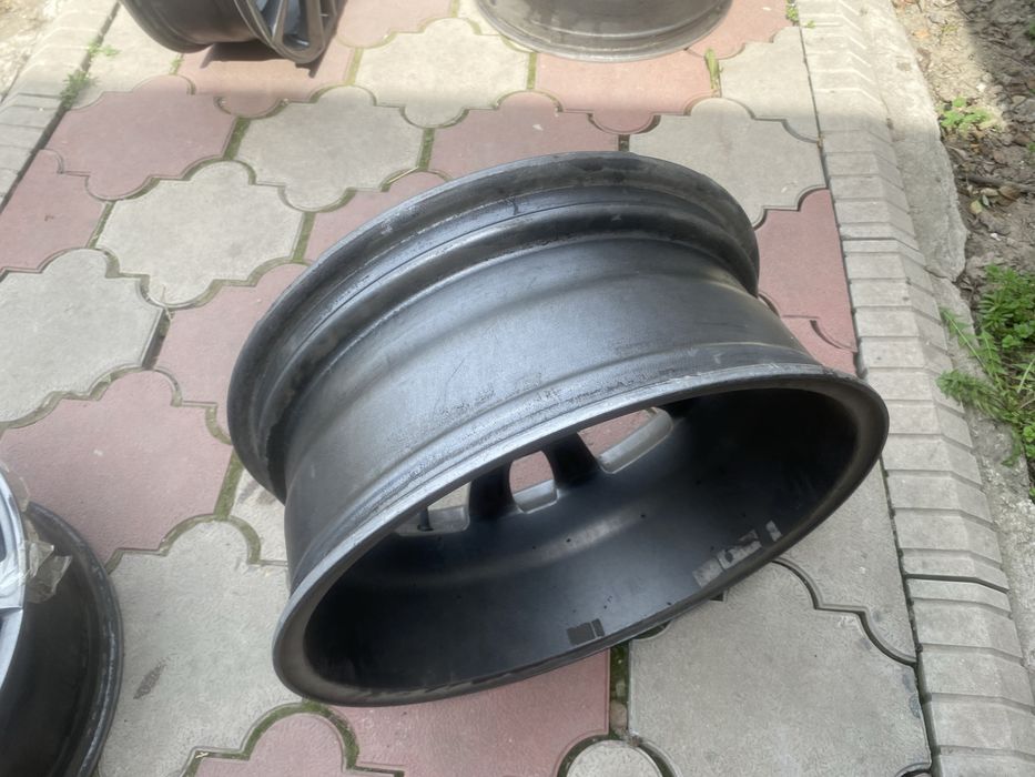 Диски 18 размер.