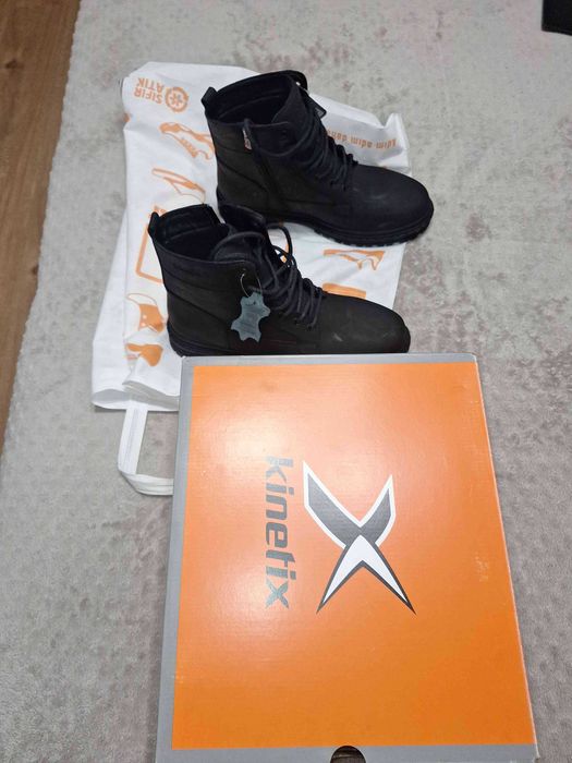 Нови мъжки зимни обувки, естественна кожа  43 номер, KINETIX