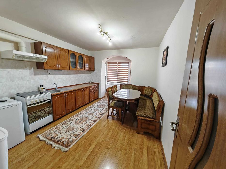 Apartament mare cu 2 camere de închiriat Chișineu-Criș(Padureni)