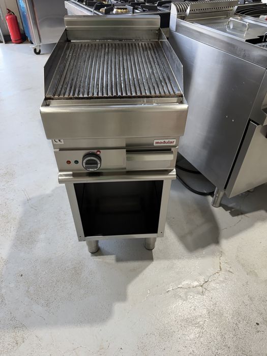 Gratar striat PRO - Modular Italia - linia 650 - suport inclus - 4.5 KW - 380V - 2022