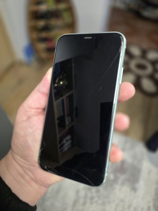 Iphone 11 -128 gb