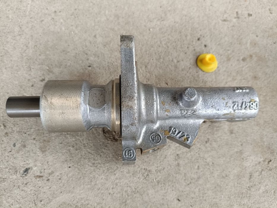 Запчасти на Мерседес 124