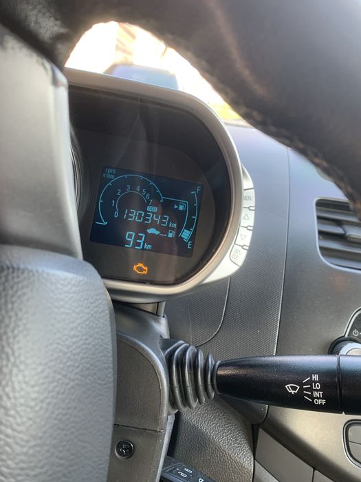 Chevrolet Spark mexanika sotilad tiniq urilgan chizilgan joy