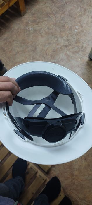 Продам каску панама