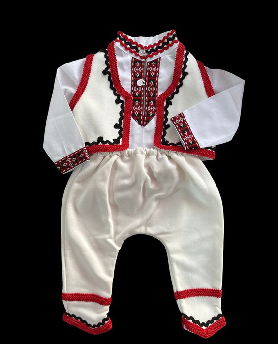 Народна носия за празник