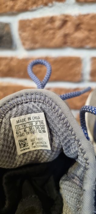 Snekers Adidas Kaptir