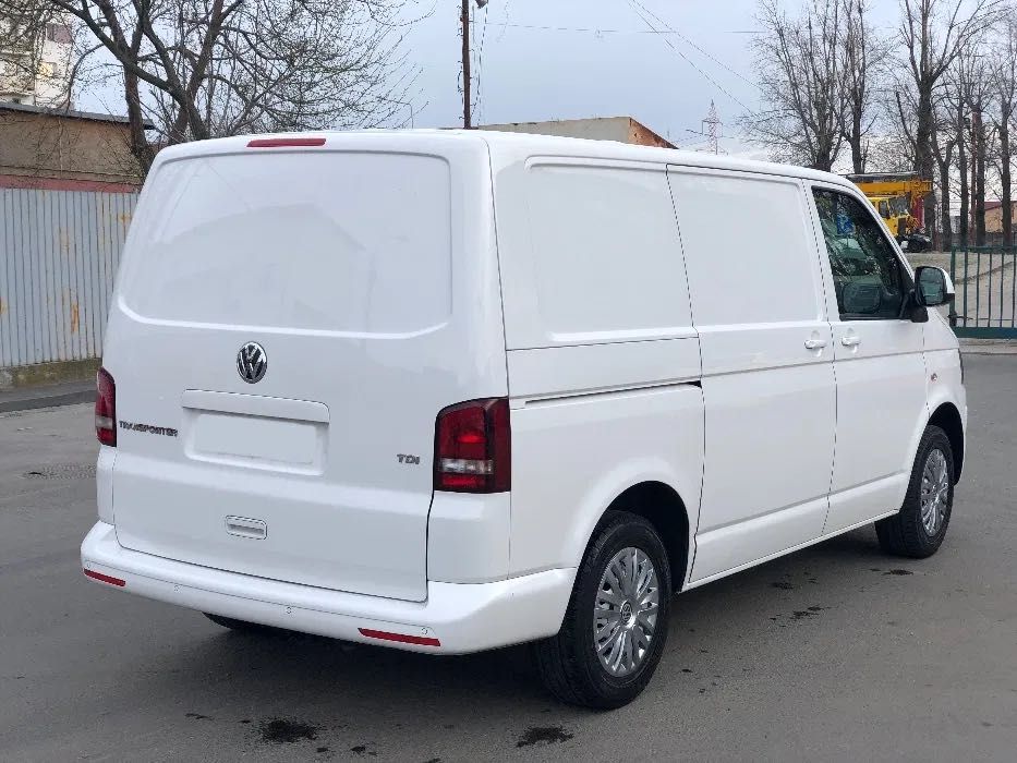 VOLKSWAGEN Transporter 2014 — imagine 2