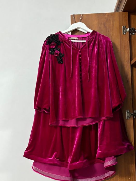 Юбка,кофта б/у новый