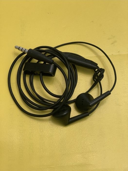 Incarcator,casti si cablu microusb BB