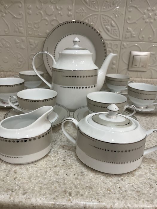 Чайный сервиз на 6 персон