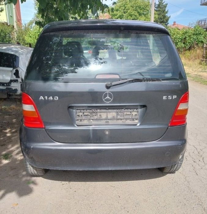 Продавам на части Мерцедес A140 W168 Mercedes Бензин
