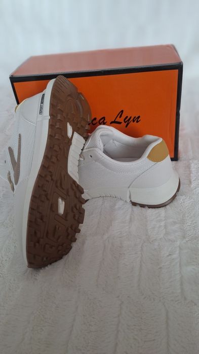 Adidași noi dama mărimi de la 36 la 40!