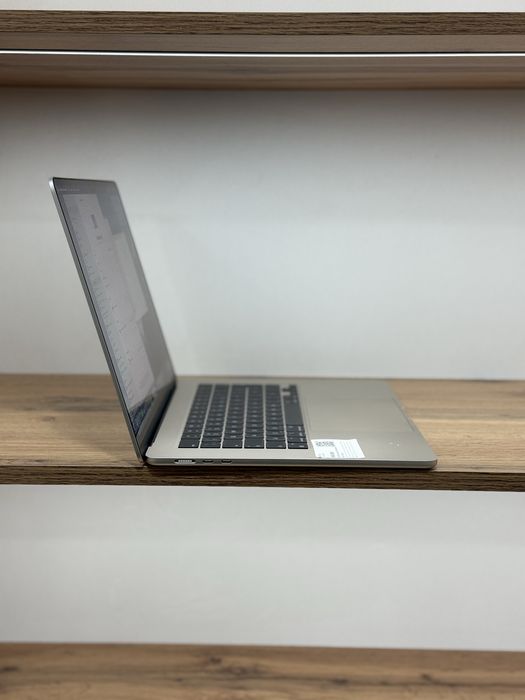 Продам Macbook Макбук air 15 2024 M3