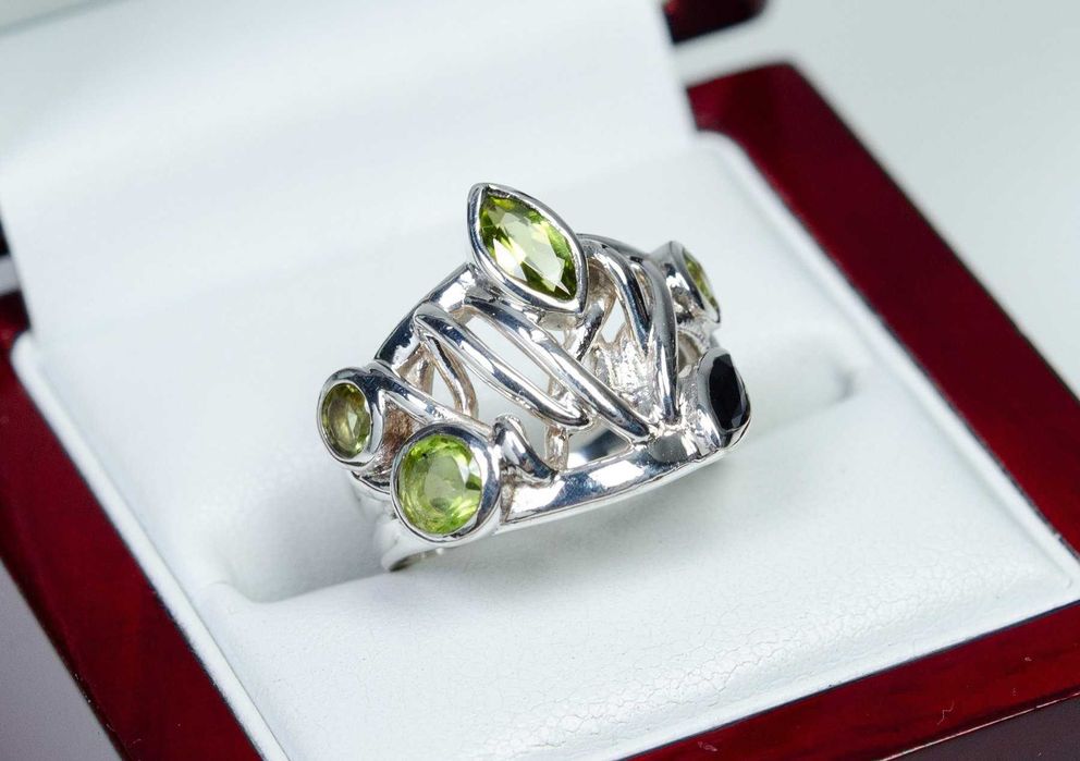 inel argint 925 cu 1,80 carate peridot natural și safir