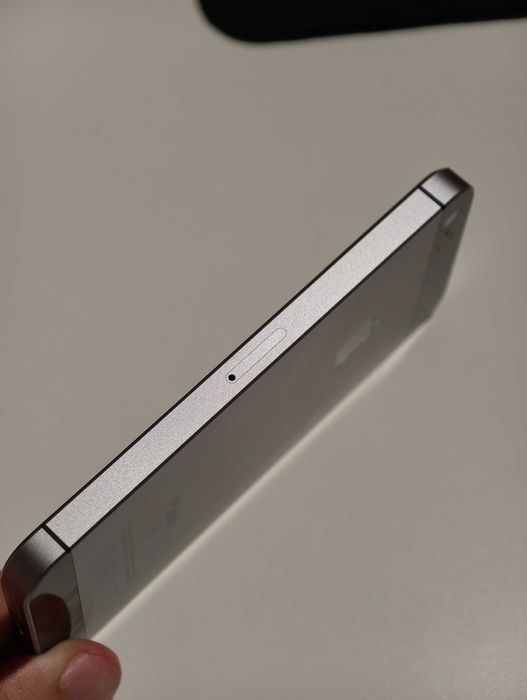 iPhone SE 2016 32GB Negru