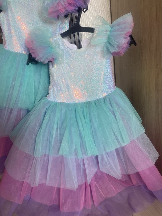 Продам детский платье