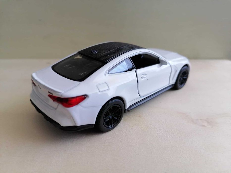 БМВ М4 мащаб 1:34