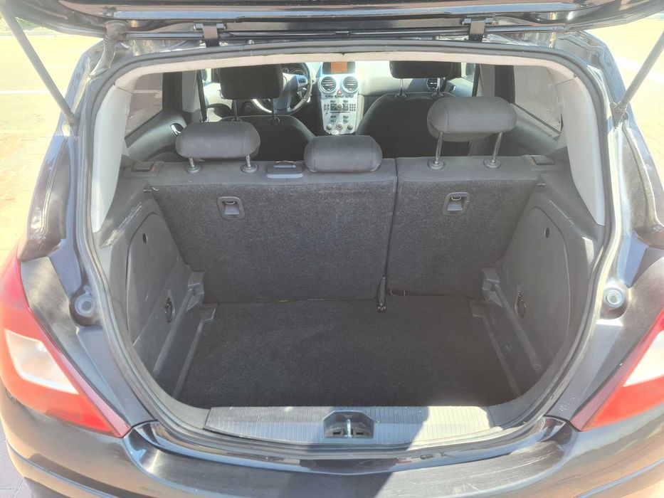 Opel CORSA S-D (din fabrică) an 21.12.2007,1.7 CDTI,6 VITEZE,239000 km