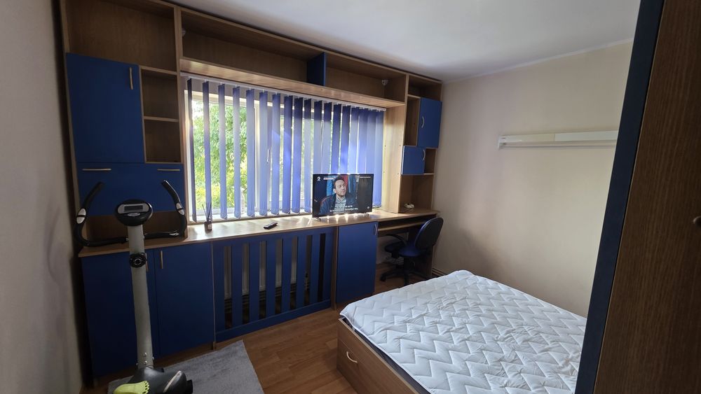 Apartament de inchiriat 2 camere decomandat Str.Sintezei.