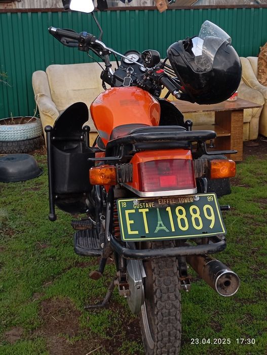 Мотоцикл 200 куб