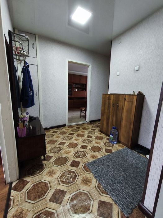 Продаю свою 4х комнатную квартиру, возле университета дипломатии