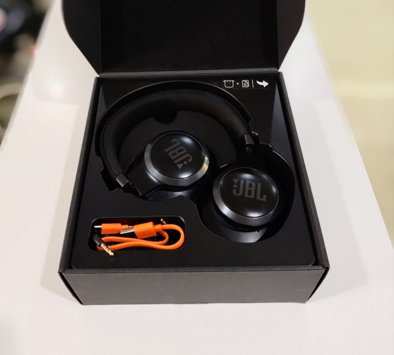 Наушники JBL Live 660NC Bluetooth