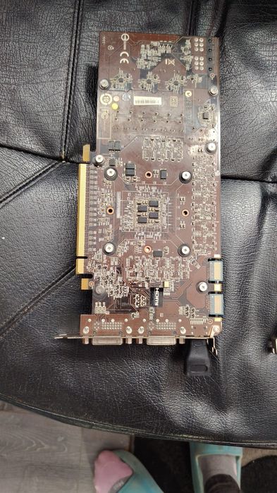 Procesor Intel Pentium gold 10th  + gtx 570 1.20 GB