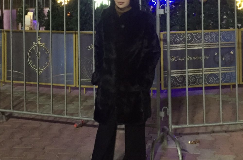 Продам норковую шубу