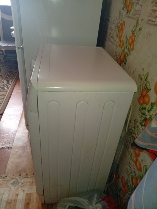 Продам стиральную машину