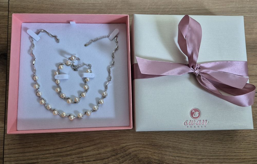 Гривна, колие ,пръстен